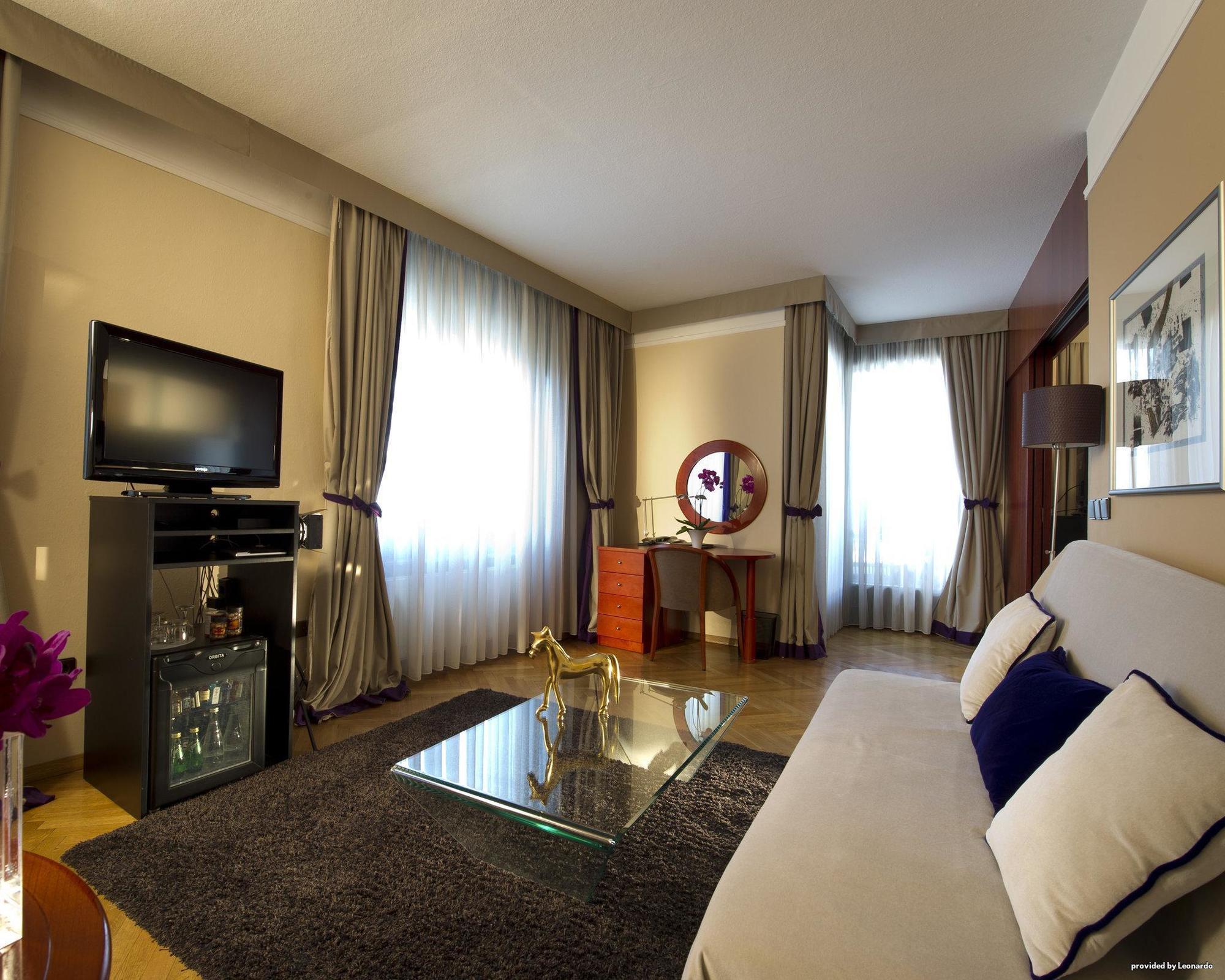Hotel Western Premier Slon 4*
